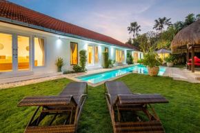 Elsies Villa - With Cook, Butler, Private Gym and Pool Table